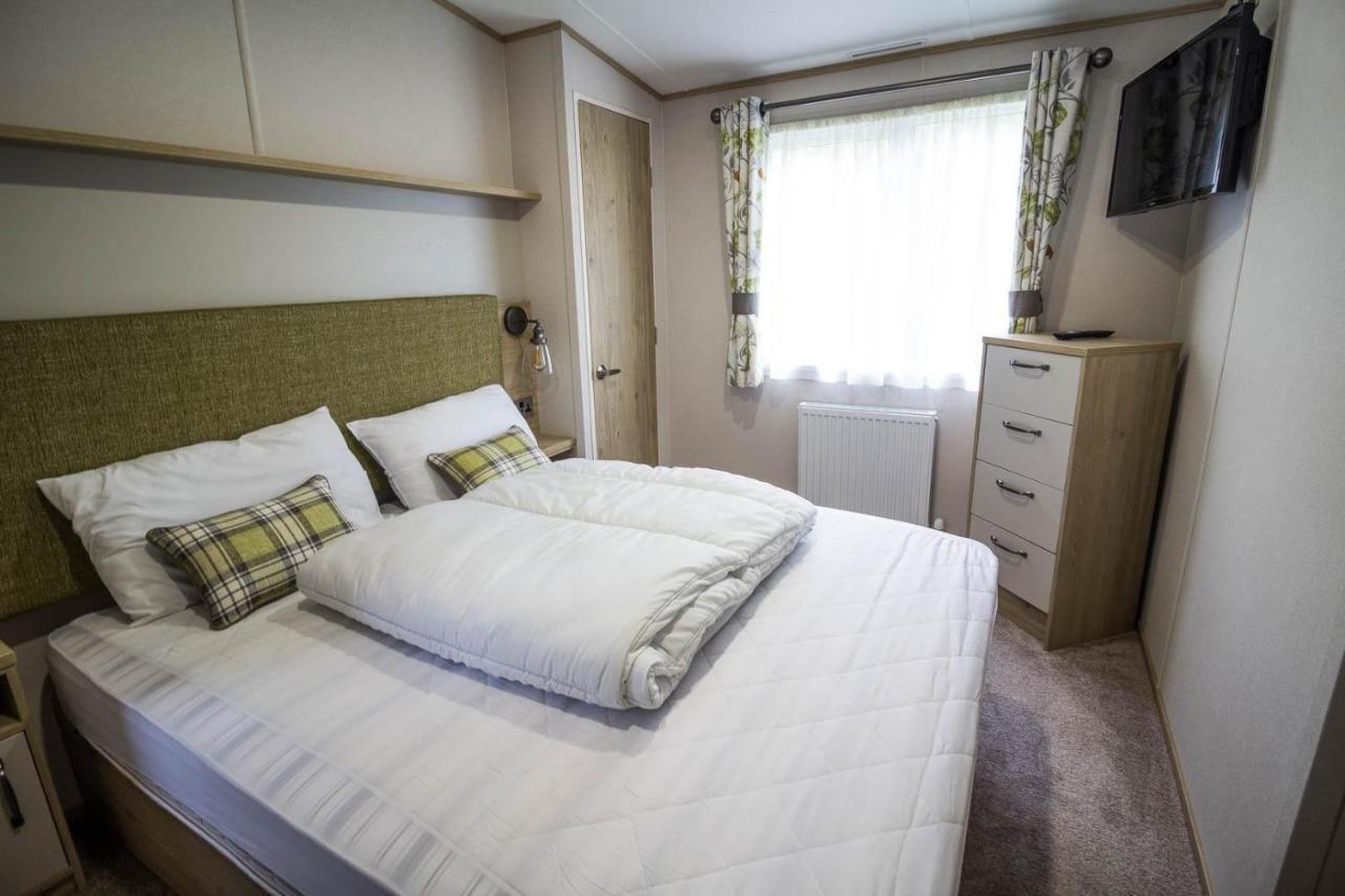 Beautiful 6 Berth Caravan With Decking At Southview Holiday Park Ref 33024O Hotell Skegness Exteriör bild