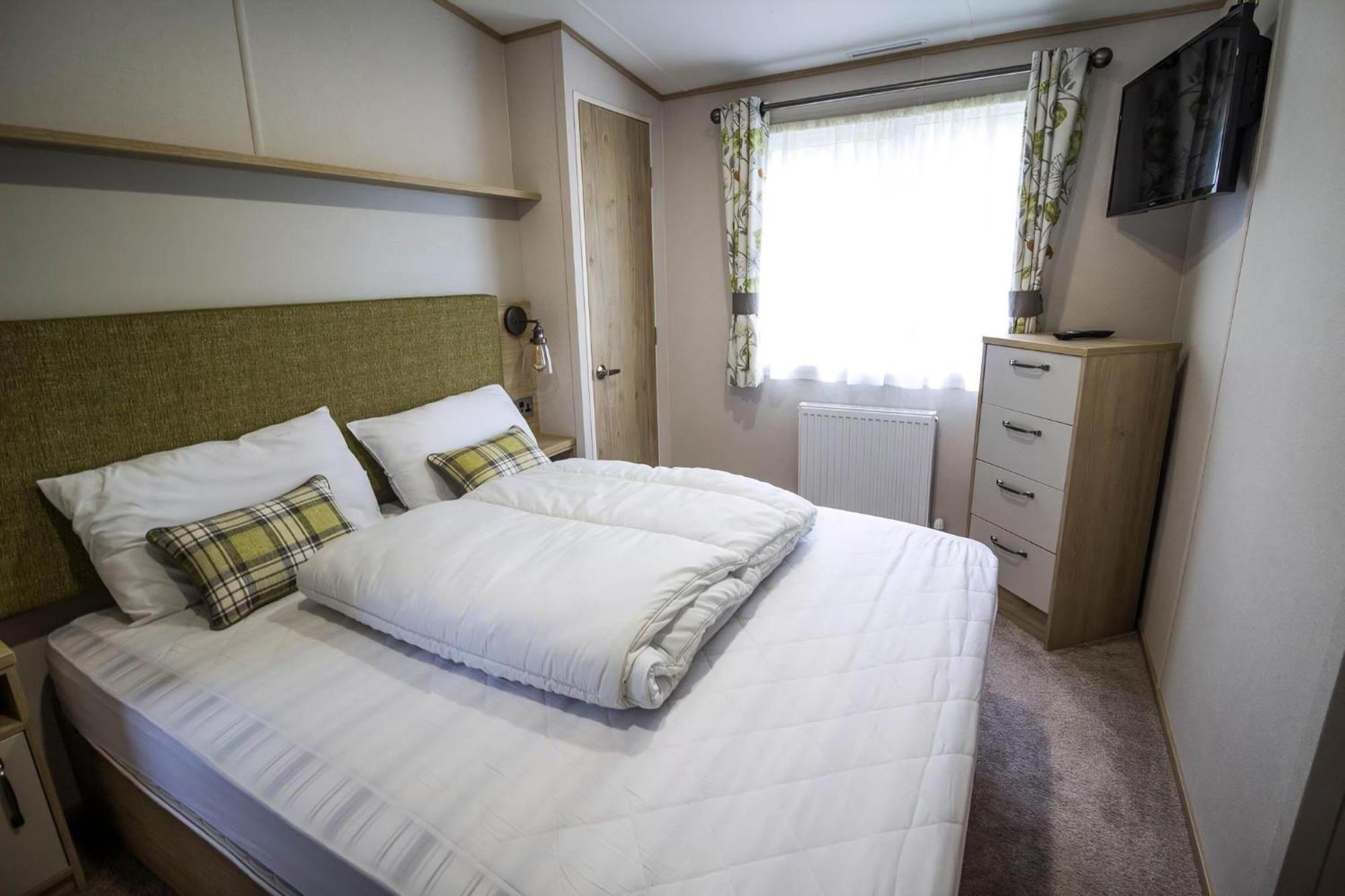 Beautiful 6 Berth Caravan With Decking At Southview Holiday Park Ref 33024O Hotell Skegness Exteriör bild